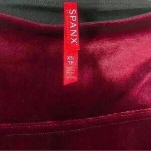 SPANX Velvet Leggings in Deep Red/Burgundy